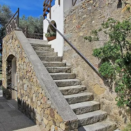 1st Floor In 18th Century Character House *