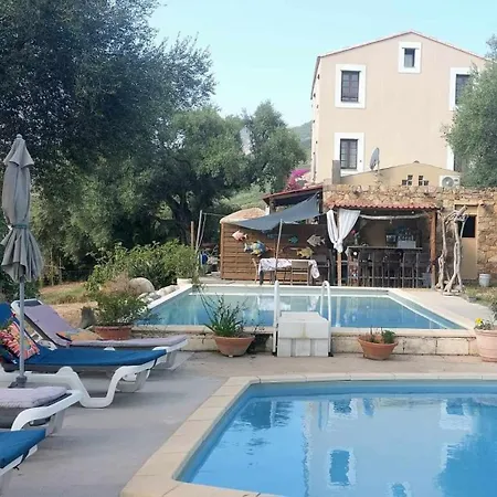 1st Floor In 18th Century Character House *