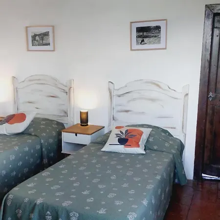 Holiday home 1st Floor In 18th Century Character House