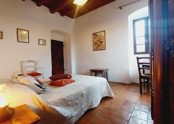 Holiday home 1st Floor In 18th Century Character House