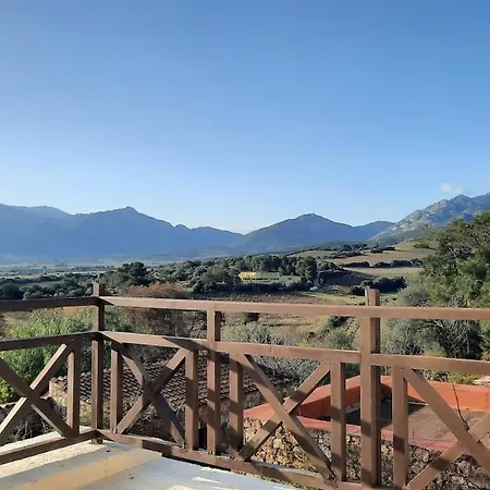 別荘 1st Floor In 18th Century Character House カルヴィ