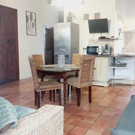 1st Floor In 18th Century Character House Ferienhaus