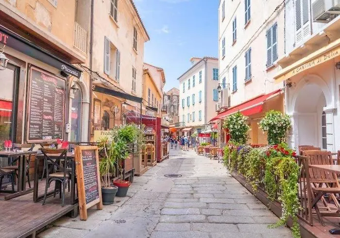 1st Floor In 18th Century Character House Nyaraló
