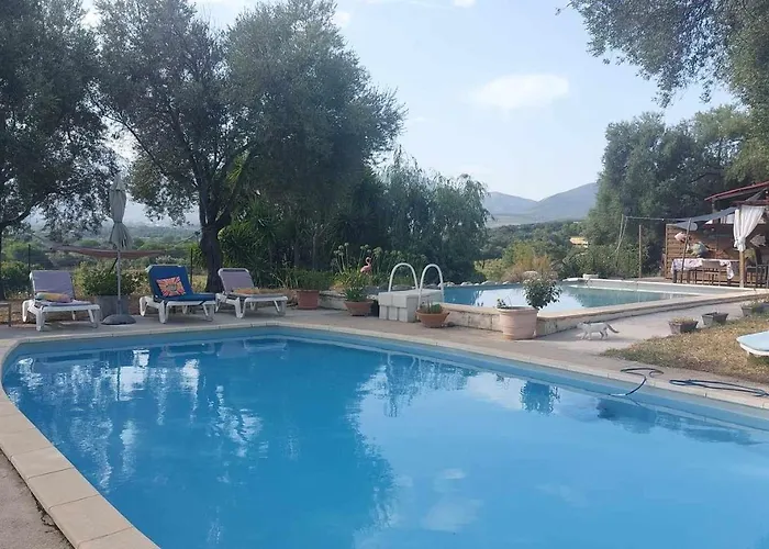 1st Floor In 18th Century Character House *