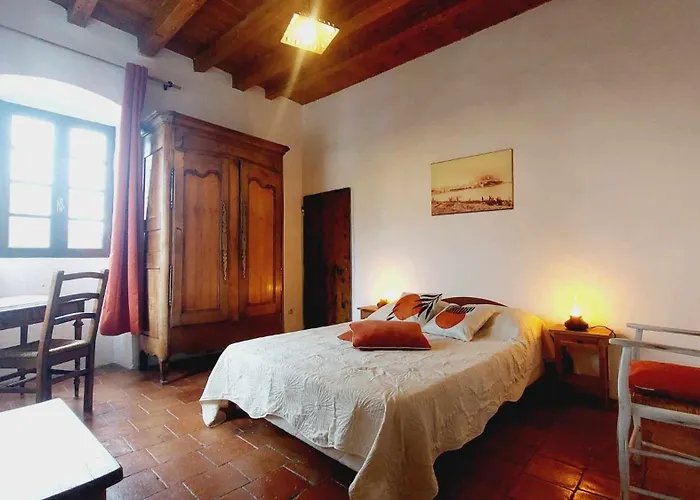 1st Floor In 18th Century Character House * Calvi (Corsica)